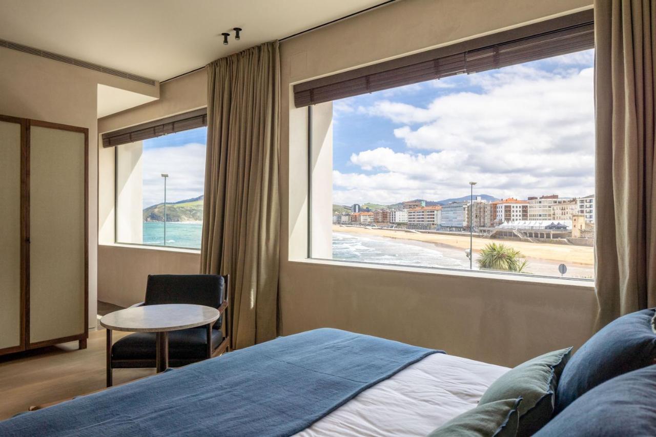 Hotel Ur Bare Zarautz Bagian luar foto