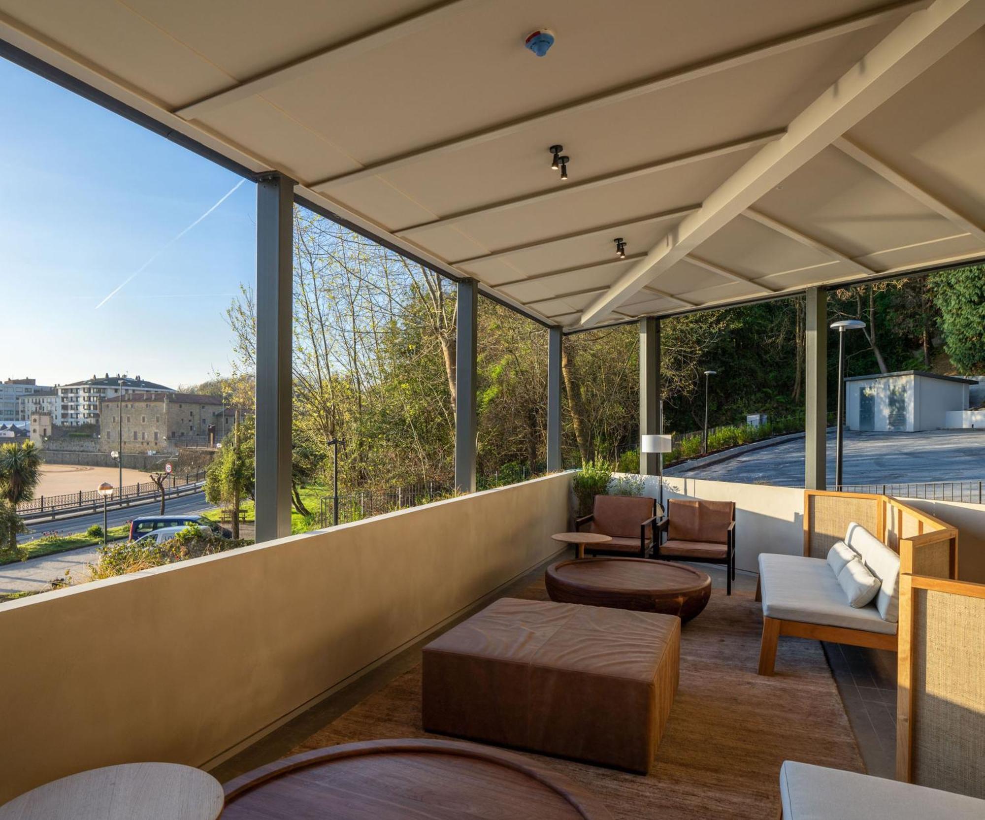 Hotel Ur Bare Zarautz Bagian luar foto