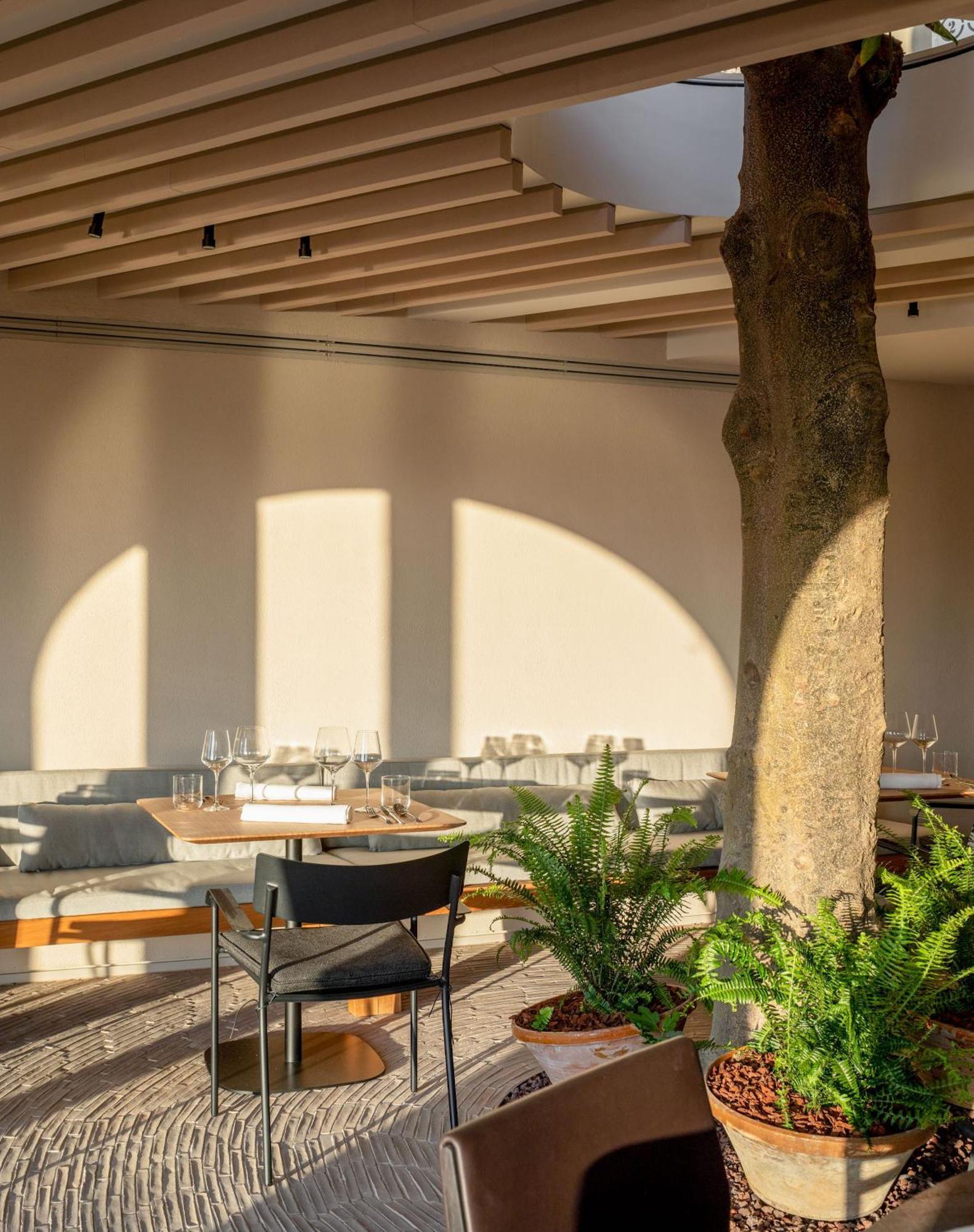 Hotel Ur Bare Zarautz Bagian luar foto
